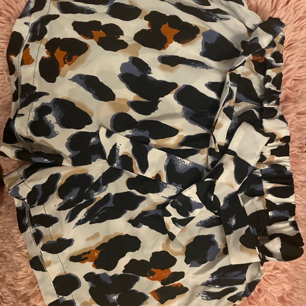 brand | SHEIN.   size | small.  color | cheetah print (tan,brown,blue and black)